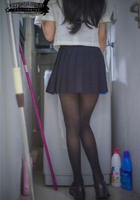 《年轻的妈妈》